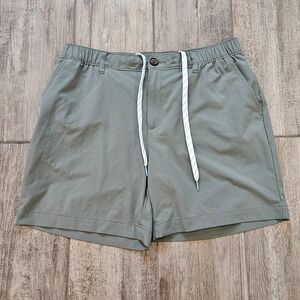 Chubbies Everywear Shorts Mens L Sage Green 6" Stretch Casual Outdoor Athleisure